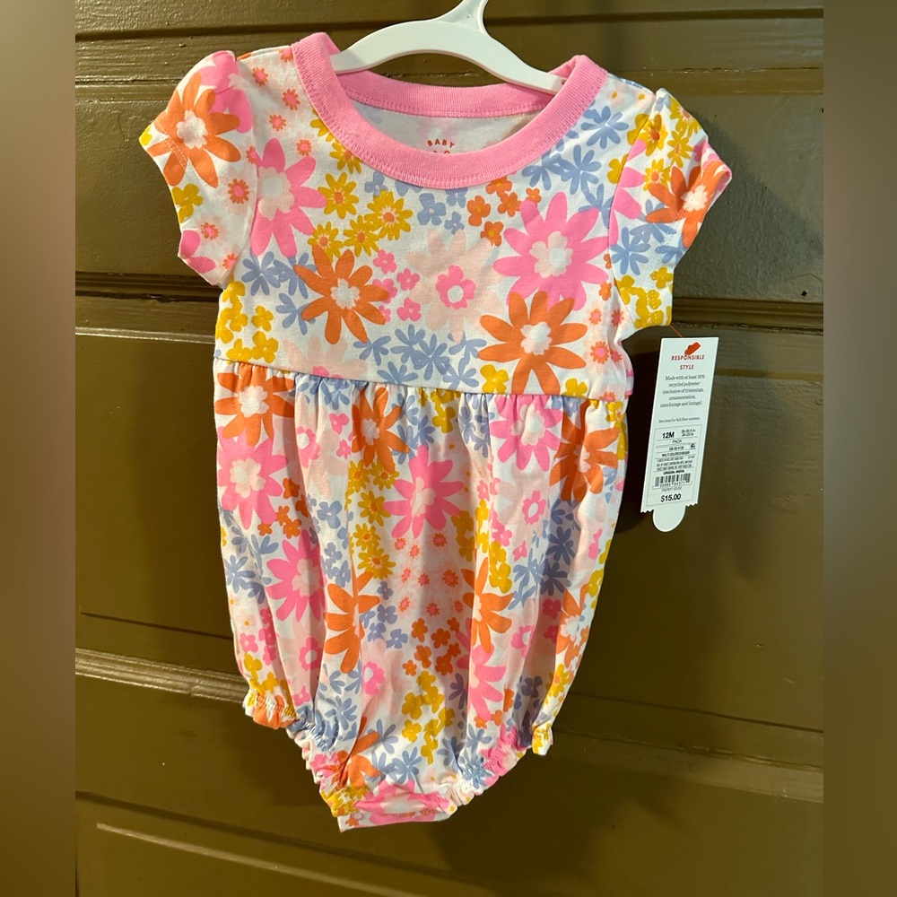 Cat & Jack 0-3M Baby Girl Body Suit,
BOUTIQUE
Onesie, One Piece